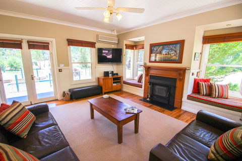Mill Cottage - Kempsey Accommodation 3
