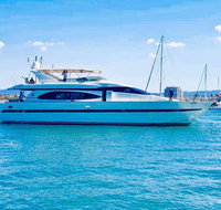 Million dollar Luxury 90ft yacht in Gold Coast - Kempsey Accommodation