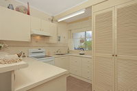 Book Mollymook Accommodation Vacations Kempsey Accommodation Kempsey Accommodation