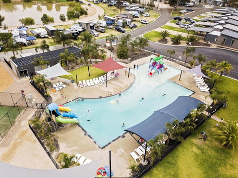 Moama Waters - Kempsey Accommodation 2
