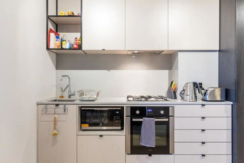 Modern 1 Bedroom Apartment In Tranquil Parklands - Kempsey Accommodation 2