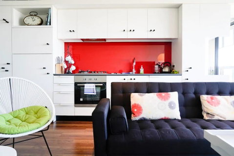Modern 2 Bedroom Apartment With City Views - Kempsey Accommodation 1