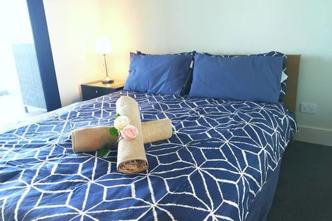Modern Apartment+office W Parking @ Olympic Park - Kempsey Accommodation 3