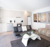 Modern Executive Apartment  Braddon 1BR Wine Wifi Secure Parking Canberra - Kempsey Accommodation