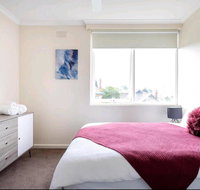 Modern St Kilda East Apartment - Free parking - Kempsey Accommodation