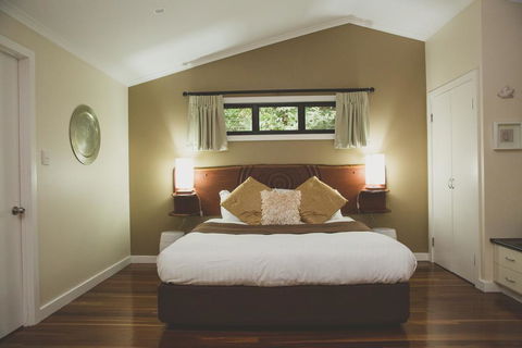 Montague's Of Montville - Kempsey Accommodation 3