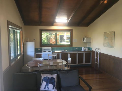 Moore Park Beach Huts - Kempsey Accommodation 2