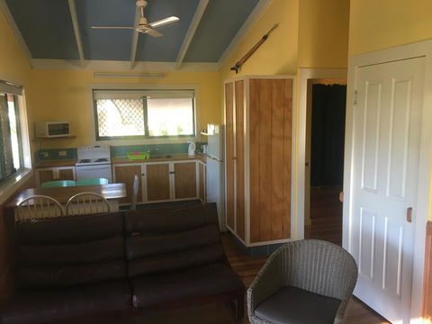 Moore Park Beach Huts - Kempsey Accommodation 3