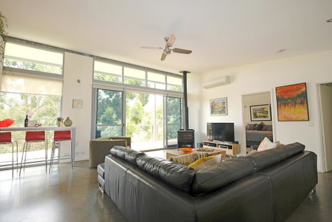 Moriarty Studio - Chic Couples Retreat - Kempsey Accommodation 0