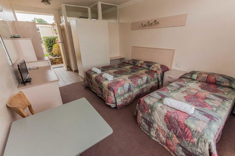 Moruya Waterfront Hotel Motel - Kempsey Accommodation 3