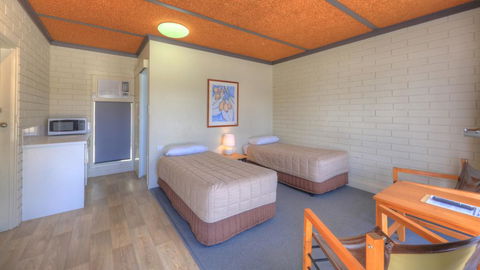 Motel Meneres - Kempsey Accommodation 1