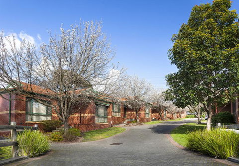 Mount Waverley Townhouses - Kempsey Accommodation 0