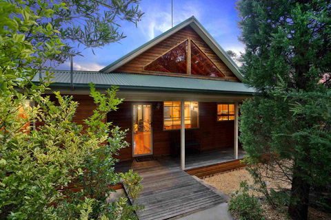 Narrow Neck Lodge - Kempsey Accommodation 0