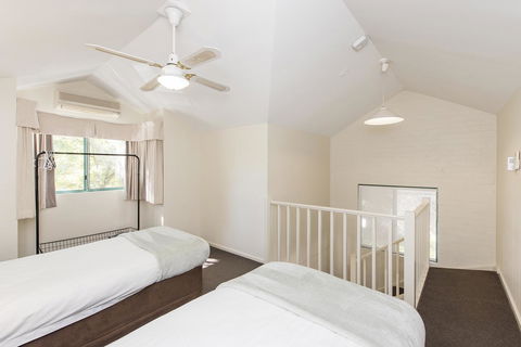 Subiaco Village 30 - Kempsey Accommodation 22