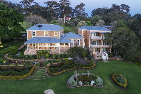 Grand Mercure Basildene Manor - Kempsey Accommodation 0