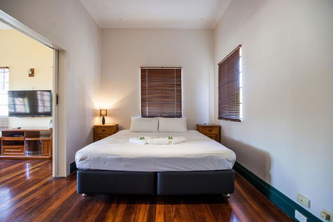 Captain Stirling Hotel - Kempsey Accommodation 1