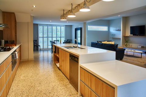 The Urban Beach House - Kempsey Accommodation 8
