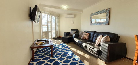 Scarborough Beach Front Resort - Shell Ten - Kempsey Accommodation 5