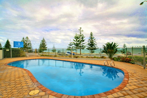 Scarborough Beach Front Resort - Shell Ten - Kempsey Accommodation 12