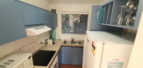 Scarborough Beach Front Resort - Shell Ten - Kempsey Accommodation 4