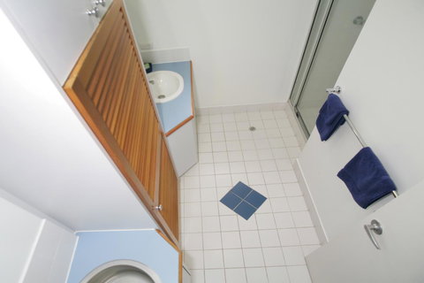 Scarborough Beach Front Resort - Shell Ten - Kempsey Accommodation 9