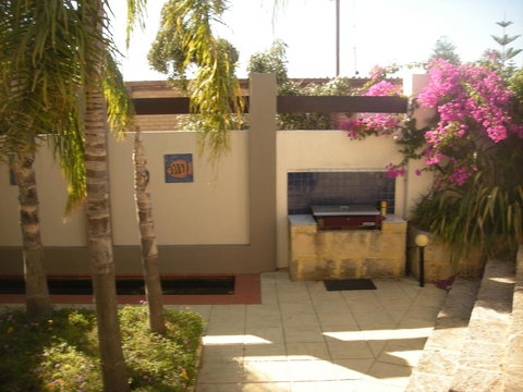 Dunes Scarborough Beach - Kempsey Accommodation 15