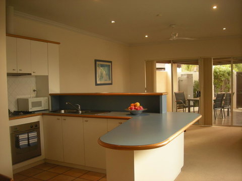 Dunes Scarborough Beach - Kempsey Accommodation 14