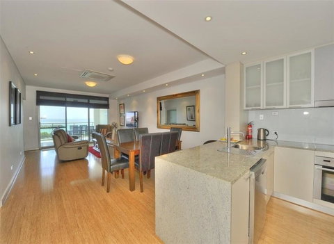Nautica Residences Mandurah - Kempsey Accommodation 6