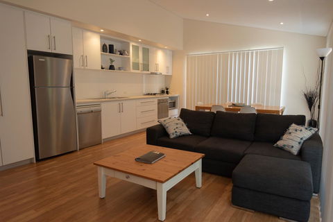 Cape Villas Dunsborough Unit 2 - Kempsey Accommodation 0