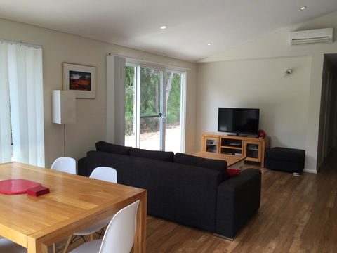 Cape Villas Dunsborough Unit 2 - Kempsey Accommodation 1