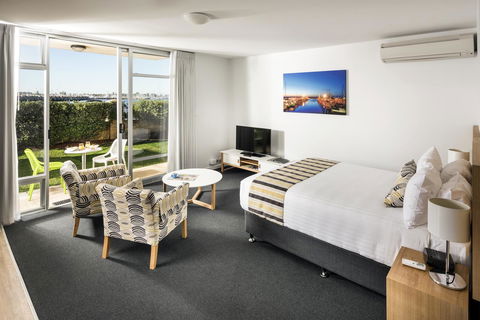 Be. Fremantle - Kempsey Accommodation 5