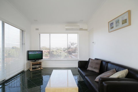 Summer Breeze - Holiday Or Business Apartment - Kempsey Accommodation 3