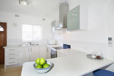 Summer Breeze - Holiday Or Business Apartment - Kempsey Accommodation 4