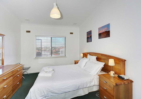 Summer Breeze - Holiday Or Business Apartment - Kempsey Accommodation 1