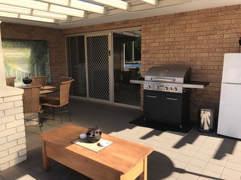 Blue Lake Family Retreat - Kempsey Accommodation 2