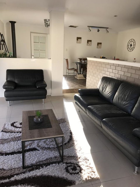 Blue Lake Family Retreat - Kempsey Accommodation 16