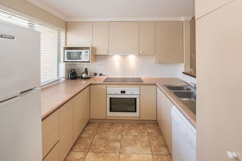 Bayshore Beachside Resort - Kempsey Accommodation 19