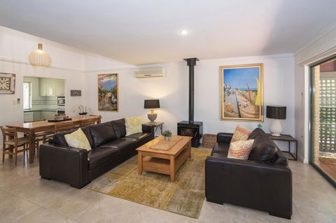 Bayshore Beachside Resort - Kempsey Accommodation 10