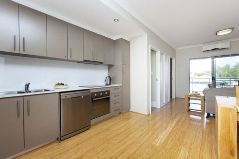 Airport Apartments By Vetroblu - Kempsey Accommodation 5