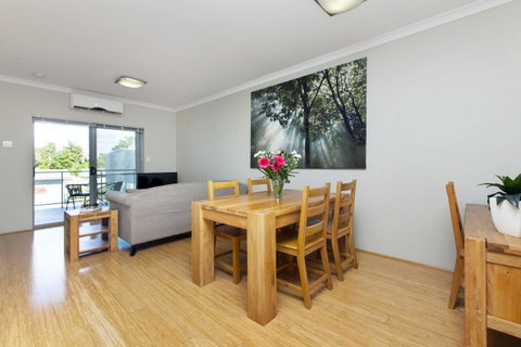 Airport Apartments By Vetroblu - Kempsey Accommodation 4