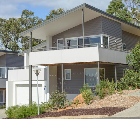 The Villa Dunsborough - Kempsey Accommodation 2