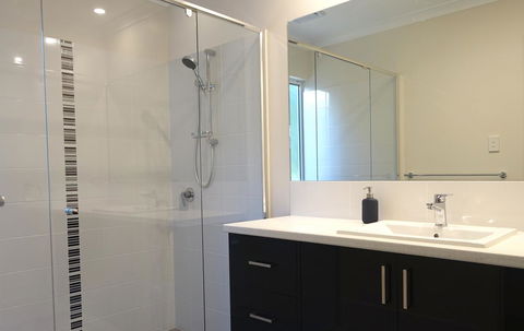The Villa Dunsborough - Kempsey Accommodation 13