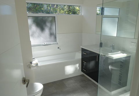 The Villa Dunsborough - Kempsey Accommodation 9