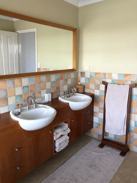 Mullaloo Beachfront Retreat - Kempsey Accommodation 7