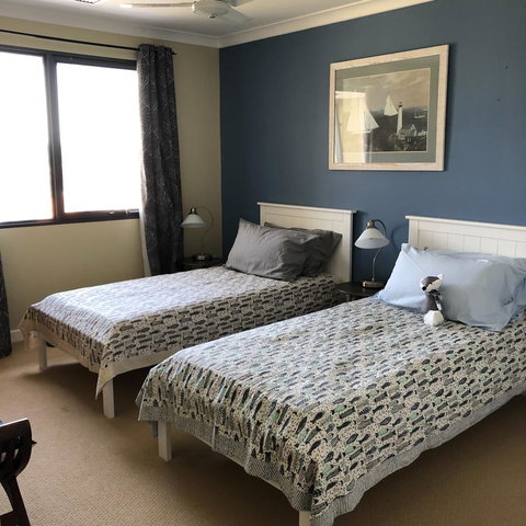 Mullaloo Beachfront Retreat - Kempsey Accommodation 9