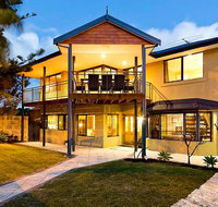 Mullaloo Beachfront Retreat - Kempsey Accommodation