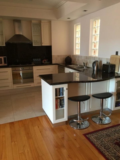 West End District Apartments - Kempsey Accommodation 20