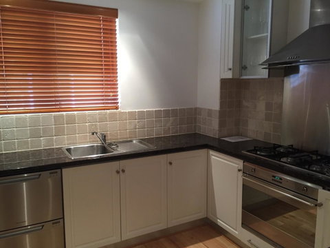 West End District Apartments - Kempsey Accommodation 15