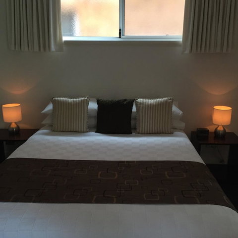West End District Apartments - Kempsey Accommodation 4