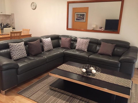 West End District Apartments - Kempsey Accommodation 1